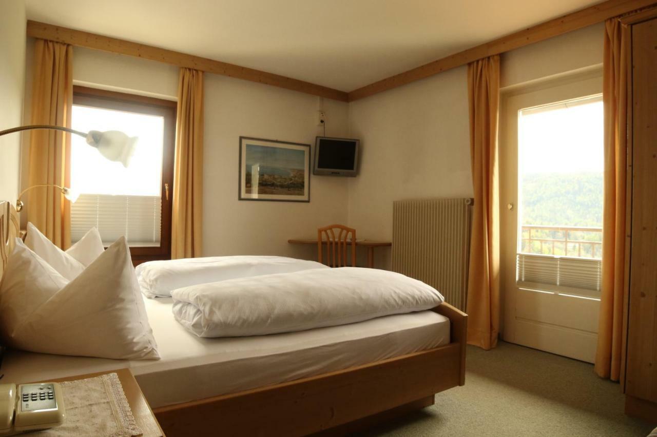 Gasthof Pension Roessl Nova Ponente Extérieur photo